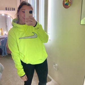 Nike therma-fit hoodie